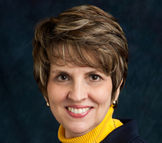 Portrait of Barbara Frey.